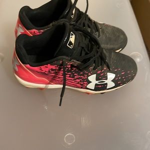 Under Armour Cleats, Size 1.5